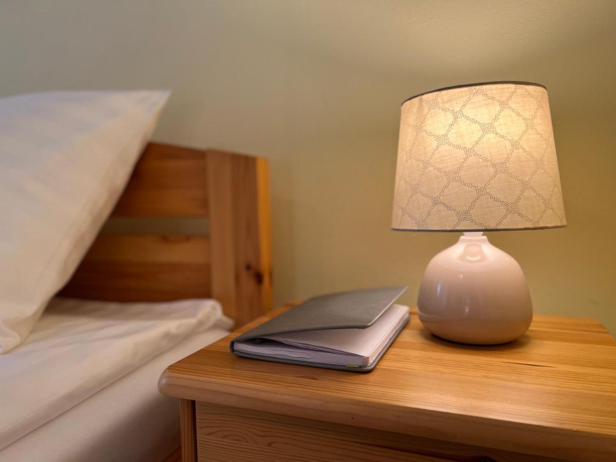Hotel Marislav Cesnovice Ngoại thất bức ảnh